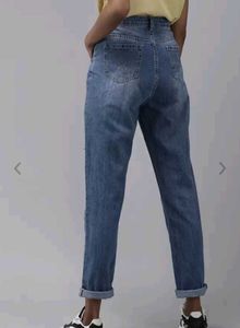 Roadster Boyfriend Fit High Rise Distressed Jeans