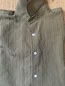 Men's Textured Button-Up Shirt