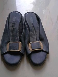 Stylish Women's Slip-On Sandals