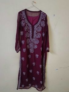 Embroidered Chikankari Kurta
