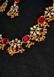 Elegant Gold Plated Kundan Necklace Set