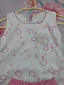 White&amp;pink Westren Dress for 2-4yr Girl Gently Used Pink Skirt Looks Very Nice Comb