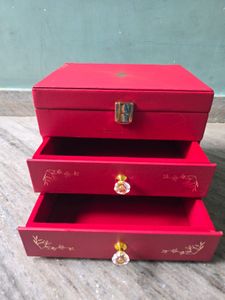 Charlotte Tilbury Brildal Vanity