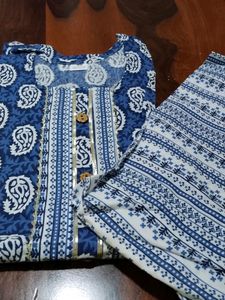 Short Blue Paisley Print Kurti - Size 40