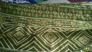 Green Saree with Zigzag Pattern
