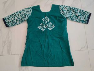 Women's Green 💚 🍏Floral Print Kurta 💯 cotton