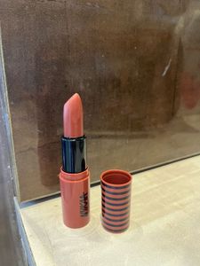 Nykaa Matte Lipstick - vibing solo