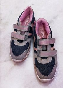 Women's Sports Shoes ( gray and pink)