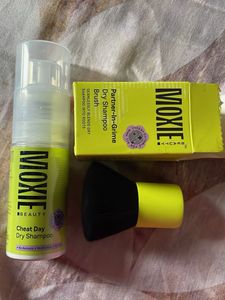 Moxie beauty dry shampoo and brush