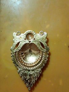 Exquisite Gold Pendant with Gemstones