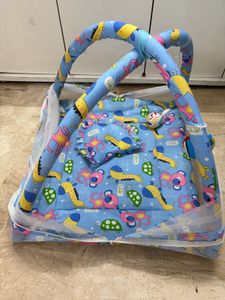 baby bedding set with pillow and mini stuffed toys