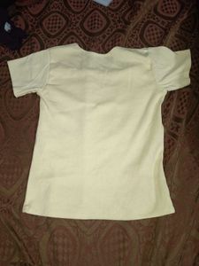 Casual White V-Neck T-shirt
