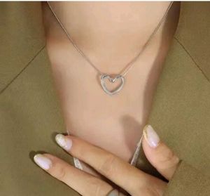 239.Elegant Silver Heart Necklace