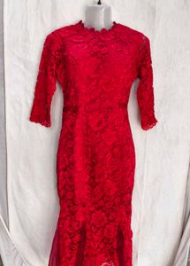 Elegant Red Lace Fishtail Dress