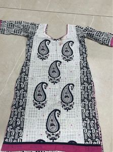 Stylish Paisley Kurti with DupttA