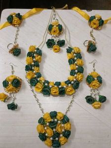 Floral Jewellery Set - Yellow & Green