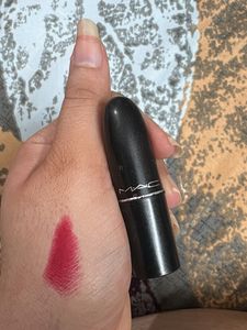 MAC Ruby Woo Retro Matte Lipstick