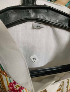 Embroidered White Kurta with Ombre Sleeves