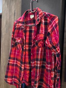 Red Plaid Button-Up Shirt💗
