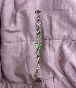 Charming Flower Charm Bracelet y2k