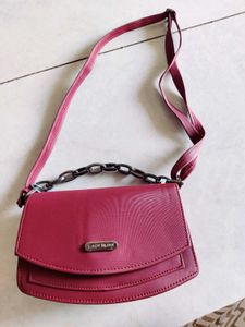lady bink Crossbody Bag