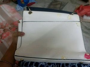Chic White &amp; Navy Handbag