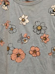 Cute Floral Print T-Shirt