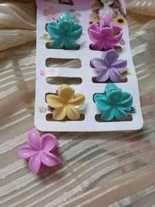 Cute Flower Hair Claw Clips (Set of 6)