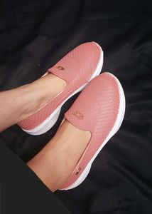 SHOE