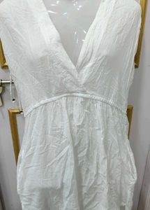 Flowy White V-Neck Tunic dress