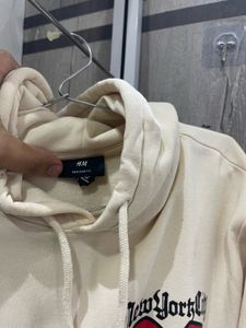 H&amp;M beige Sweatshirt
