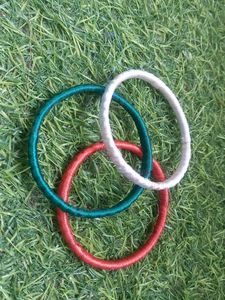 Tricolor Thread Bangles Set