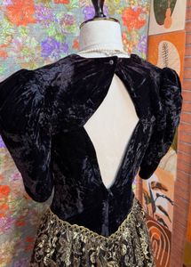 Elegant Black Velvet bridgeton vintage Dress
