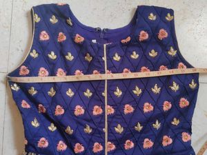 Ethnic gown with net dupatta for teenager