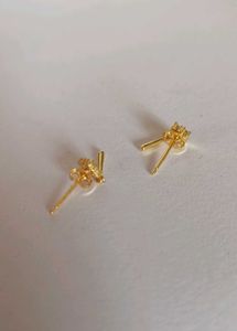 Minimal dainty studs
