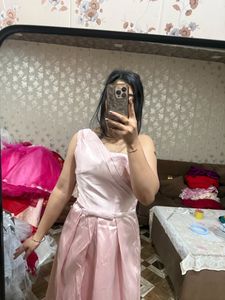 Elegant Pink One-Shoulder Gown🎀❤️🦋