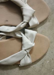Bow Accent Flats