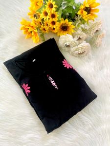 🌸 Glow in Threads – Chikankari, Reimagined Kurta