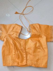 Elegant Yellow Saree with Silver Motifs