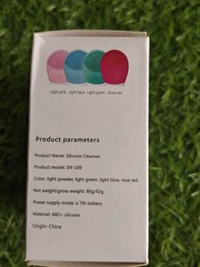 Silica Gel Face Cleanser