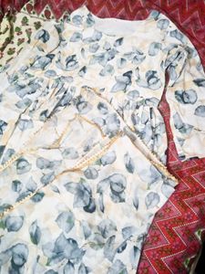 Floral Leaf Print Ethnic Kurta Set