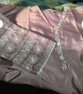 Elegant Pink Kurta Set with Embroidery
