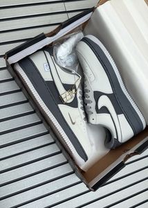 Nike Air Force 1 Sneakers
