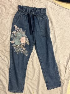 embroidery T-shirt and denim combo small