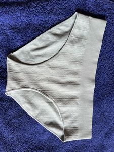 Comfortable Seamless Women's Briefs