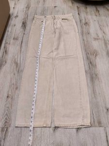 Ma5394 Zara jeans waist 28 inches