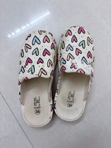 Cute Heart Print Clogs