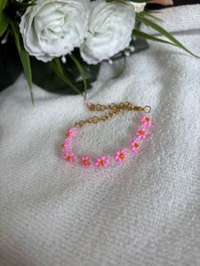 Cute Pink Flower Beaded Bracelet
