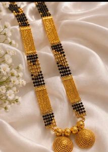 Elegant Gold Mangalsutra