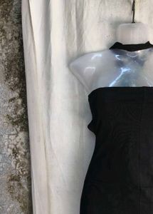 Chic Black Halter Neck Maxi Dress